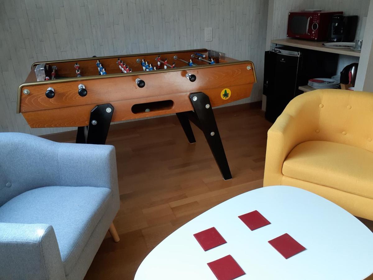 Chambre Au Nuit Etoile Et Jacuzzi Prive Bed & Breakfast Pleuven Ngoại thất bức ảnh